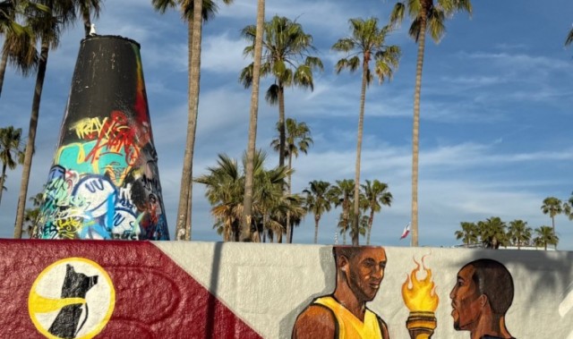 NBA直播-81分先生和83分先生的传承？洛杉矶当地壁画致敬科比&amp;阿德巴约