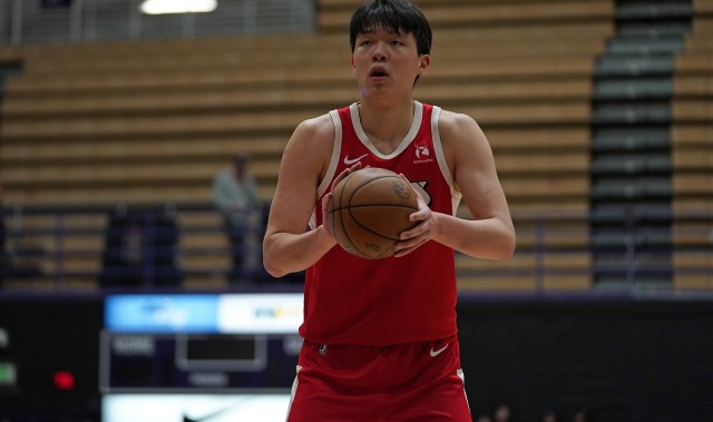 NBA直播-13分7板！杨瀚森工作室：赛程密集路途波折 每一场都是硬仗与考验